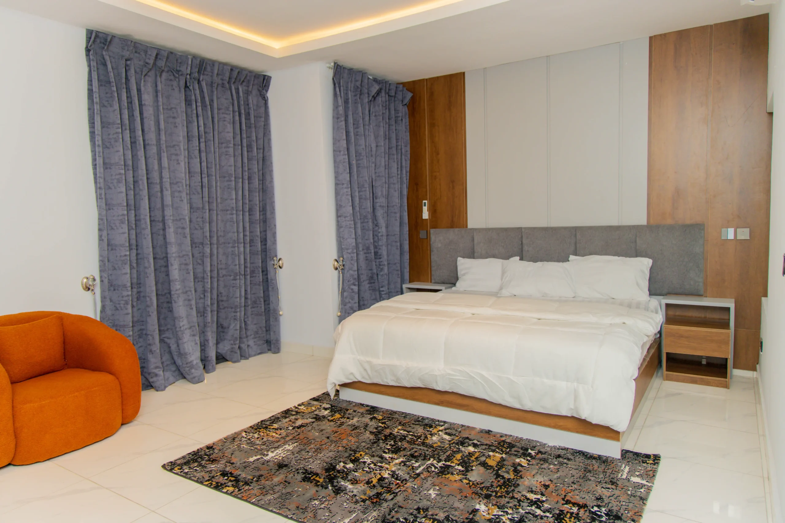 3-Bedroom Luxury Apartment at HOUZ 112